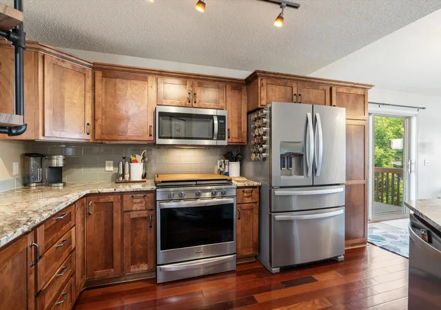 Photo 3 of Townhouse for sale at 1708 13th Avenue Ne, Brainerd, MN 56401 | MLS# 7114342 | Listing updated on 2026-09-22