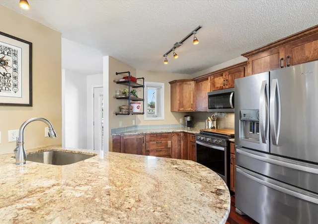 Photo 4 of Townhouse for sale at 1708 13th Avenue NE, Brainerd, MN 56401 | MLS# 7114342 | Listing updated on 2026-09-22