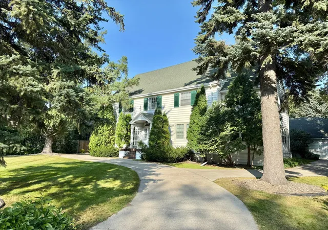 Photo 2 of Single family home for sale at 1119 Broadway N, Fargo, ND 58102 | MLS# 7114359 | Listing updated on 2026-08-11