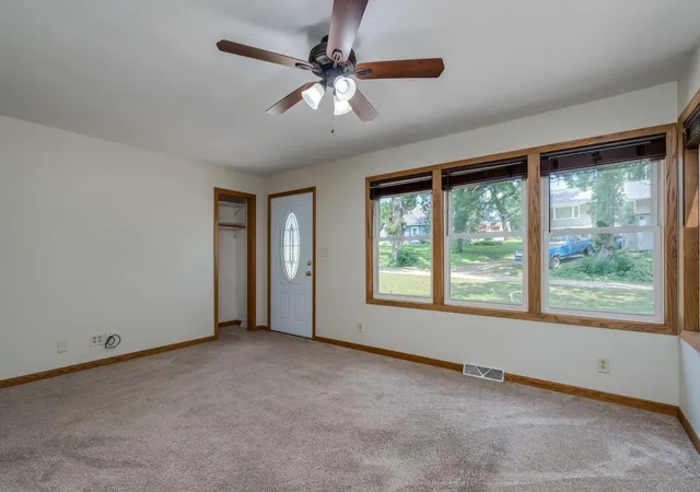Photo 4 of Sale Pending at 1511 Beaver Ave, Mankato, MN 56001 | MLS# 7114371 | Listing updated on 2026-09-21