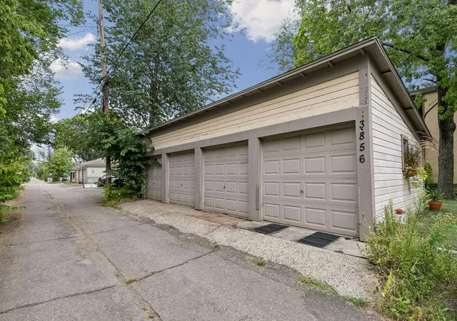Listing Photo 2 - Condo for sale in building located at 3856 Grand Ave S, Minneapolis, MN 55409 - Unit #3