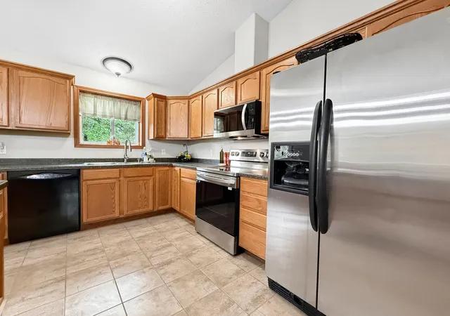 Photo 3 of Single family home for sale at 4437 Scotchpine Ct Nw, Bemidji, MN 56601 | MLS# 7114398 | Listing updated on 2026-08-18