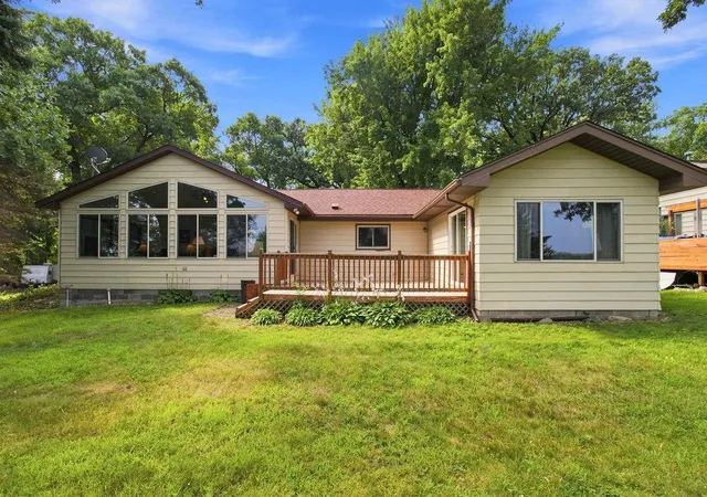 Photo 3 of Single family home for sale at 65560 210th Street, Litchfield, MN 55355 | MLS# 7114399 | Listing updated on 2026-10-18