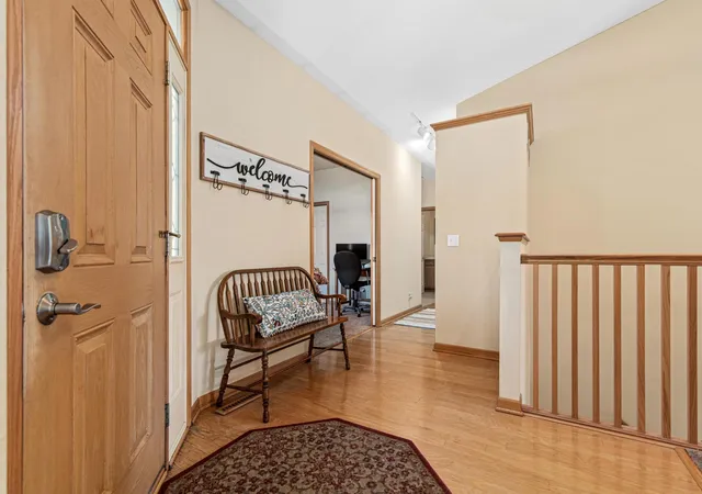 5th image of 408 Holly Ln N, Saint Paul, MN 55128 | MLS# 7114406