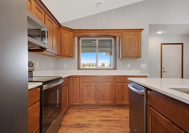 Photo 3 of Single family home for sale at 301 Gateway Pkwy, Osceola, WI 54020 | MLS# 7114410 | Listing updated on 2026-08-27