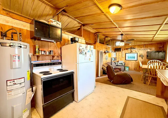 Photo 4 of Single family home for sale at 37291 State Hwy 18, Aitkin, MN 56431 | MLS# 7114420 | Listing updated on 2026-07-24