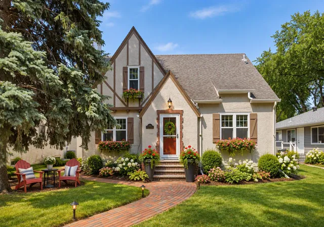 Photo 3 of Single family home for sale at 1258 2nd Street N, Fargo, ND 58102 | MLS# 7114439 | Listing updated on 2026-10-19
