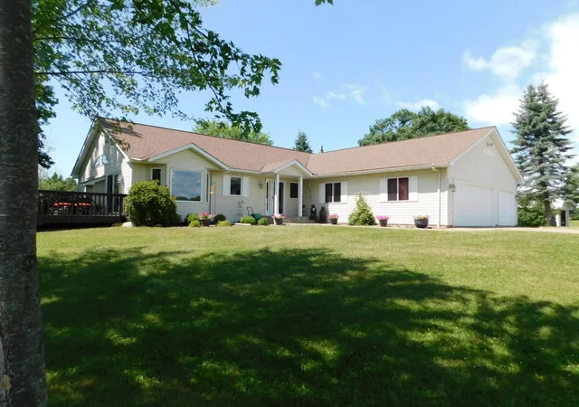 1st image of 40337 Torchlight Rd, Isle, MN 56342 | MLS# 7114467