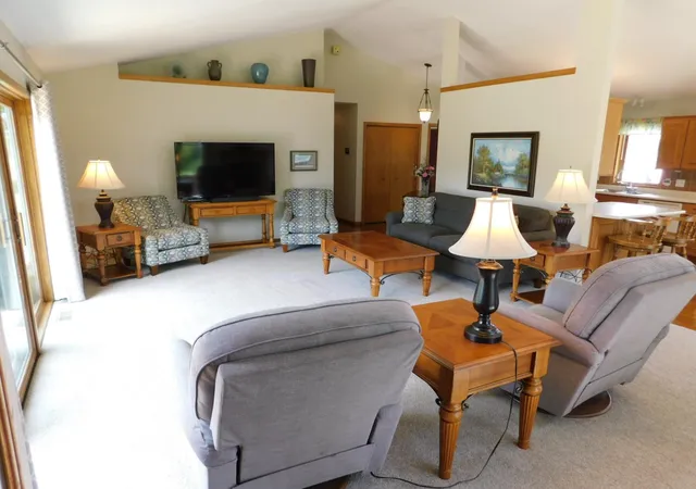 5th image of 40337 Torchlight Rd, Isle, MN 56342 | MLS# 7114467