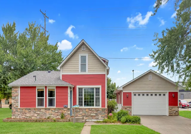 1st image of 616 N Pierce Ave, New Richmond, WI 54017 | MLS# 7114480