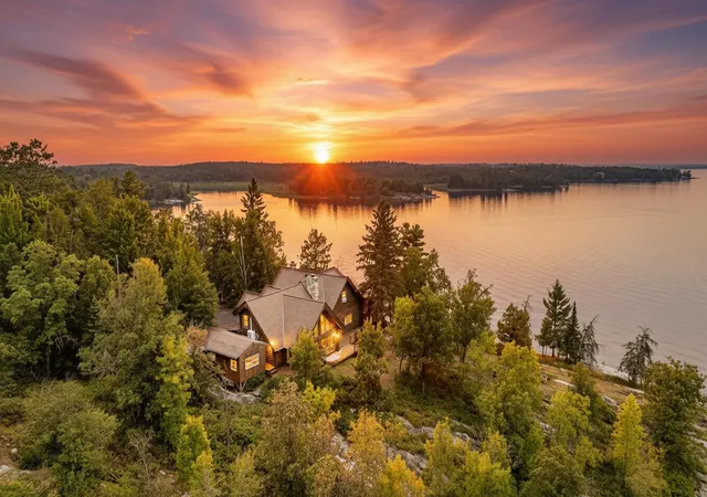 Photo 1 of Single family home for sale at 10001 Tomahawk Trl, Kabetogama, MN 56669 | MLS# 7114489 | Listing updated on 2026-09-01