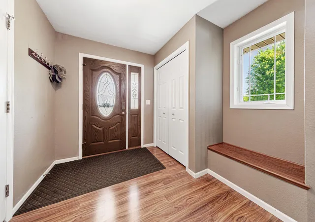 Photo 4 of Single family home for sale at 895 Lee St NE, Owatonna, MN 55060 | MLS# 7114490 | Listing updated on 2026-10-14