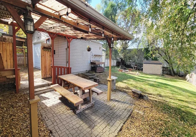 Photo 4 of Sale Pending at 1418 Central Ave N, Faribault, MN 55021 | MLS# 7114516 | Listing updated on 2026-10-19