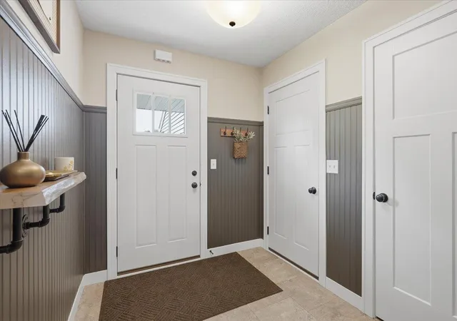 2nd image of 1121 Eulaine Cir, Hammond, WI 54015 | MLS# 7114528