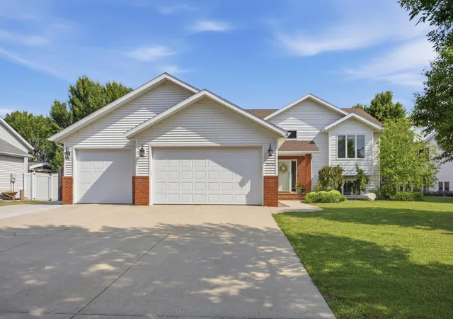 Photo 1 of Sale Pending at 3515 44th Avenue S, Fargo, ND 58104 | MLS# 7114541 | Listing updated on 2026-08-13