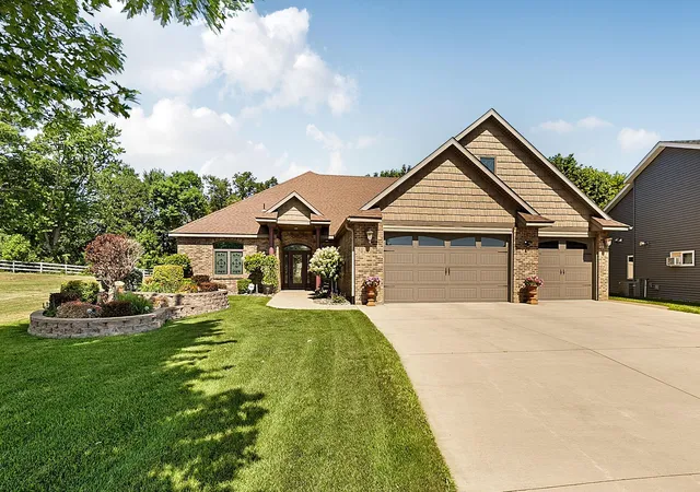 1st image of 639 18th St Nw, Sauk Rapids, MN 56379 | MLS# 7114546
