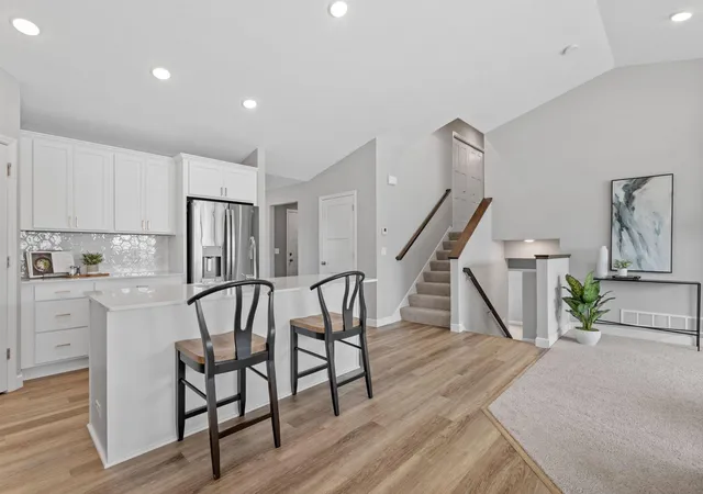 image of 810 Walnut Ct, Hanover, MN 55341 | MLS# 7114562