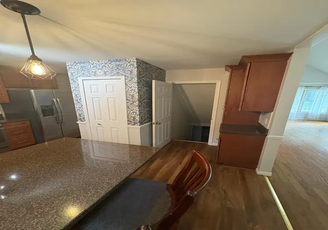 4th image of 8935 Pine Bluff Ct, Eden Prairie, MN 55347 | MLS# 7114565