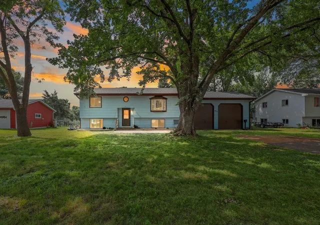Photo 1 of Single family home for sale at 620 Nelson Blvd, Montrose, MN 55363 | MLS# 7114585 | Listing updated on 2026-10-08