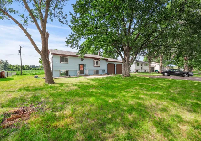 Photo 2 of Single family home for sale at 620 Nelson Blvd, Montrose, MN 55363 | MLS# 7114585 | Listing updated on 2026-10-08