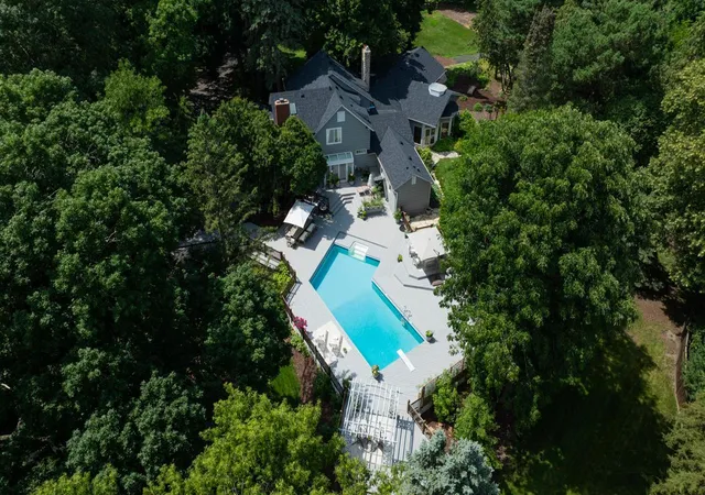 1st image of 3865 Hillcrest Rd, Wayzata, MN 55391 | MLS# 7114651