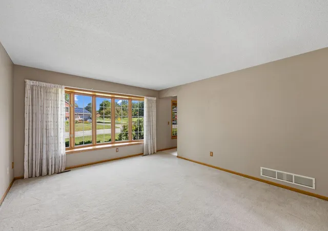 Photo 3 of Single family home for sale at 8020 Hidden Ct, Chanhassen, MN 55317 | MLS# 7114655 | Listing updated on 2026-09-06