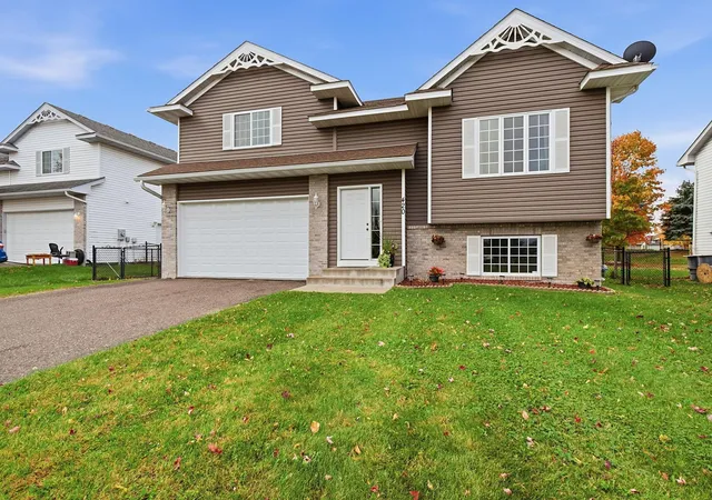 Single family home for sale at 420 Moline Loop NW, Isanti, MN 55040 | MLS# 7114673