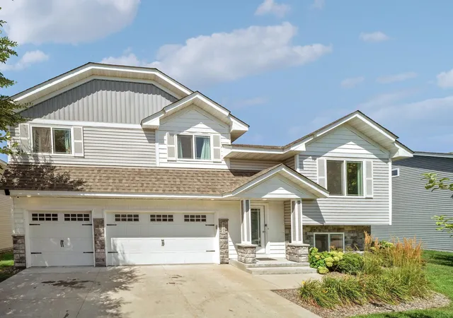 1st image of 4345 122nd Cir Ne, Minneapolis, MN 55449 | MLS# 7114689