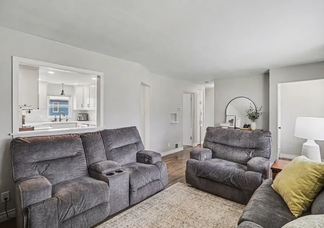Photo 3 of Single family home for sale at 808 N Oakley St, Luverne, MN 56156 | MLS# 7114695 | Listing updated on 2026-08-21