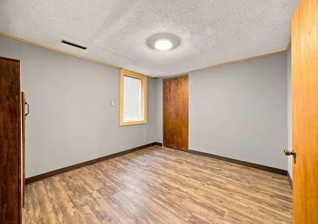 Photo 4 of Single family home for sale at 2223 Cole Ave SE, Minneapolis, MN 55414 | MLS# 7114699 | Listing updated on 2026-08-31