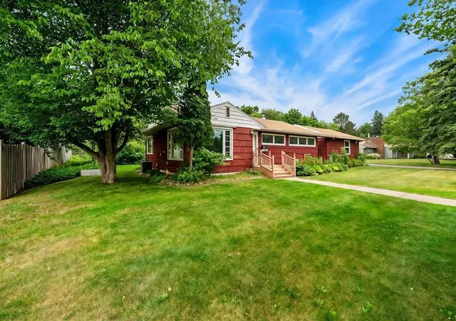 2nd image of 703 28th St, Cloquet, MN 55720 | MLS# 7114729