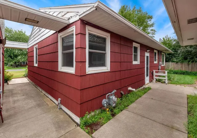 3rd image of 703 28Th St, Cloquet, MN 55720 | MLS# 7114729