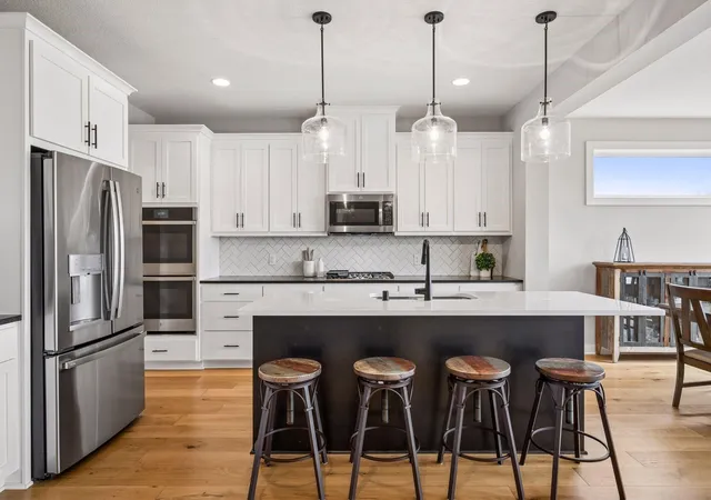 Photo 3 of Single family home for sale at 4925 Otter Trl Ne, Saint Michael, MN 55376 | MLS# 7114732 | Listing updated on 2026-08-09
