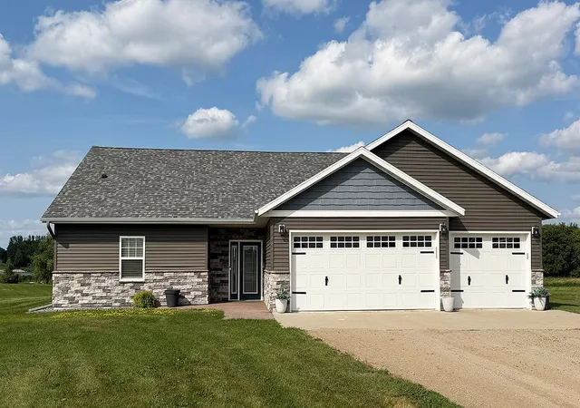 Photo 1 of Single family home for sale at 27915 238th Street, Fergus Falls, MN 56537 | MLS# 7114734 | Listing updated on 2026-08-17