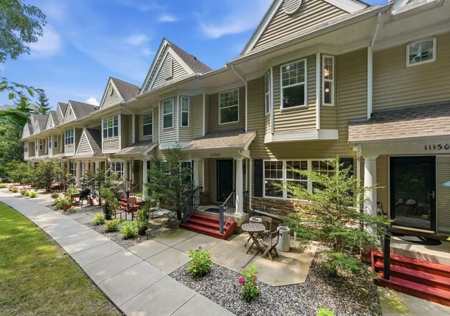 4th image of 111302 Village Rd #2, Chaska, MN 55318 | MLS# 7114740