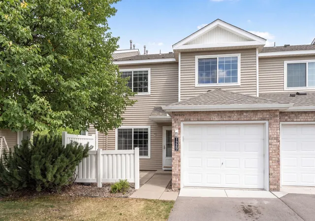1st image of 1229 Highpoint Curv, Shakopee, MN 55379 | MLS# 7114751