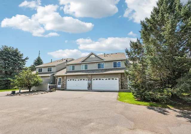 Photo 2 of Single family home for sale at 214 11th Avenue S, Princeton, MN 55371 | MLS# 7114752 | Listing updated on 2026-09-01