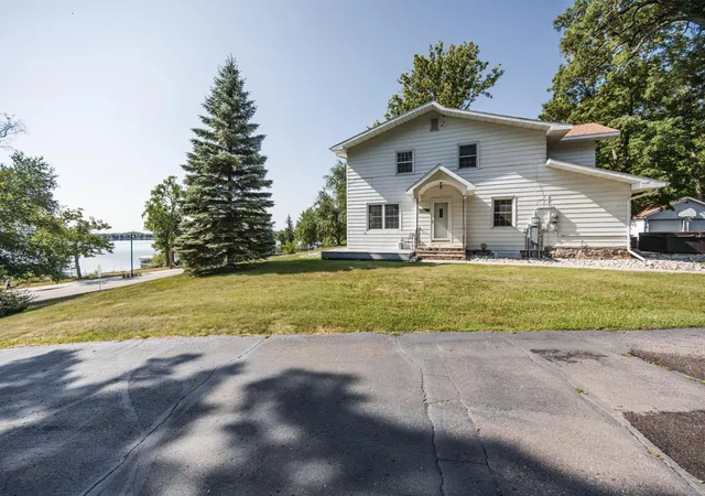 1st image of 1104 W Lake Dr, Detroit Lakes, MN 56501 | MLS# 7114762
