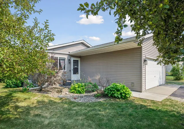 2nd image of 9230 Widgeon Ln, Monticello, MN 55362 | MLS# 7114765