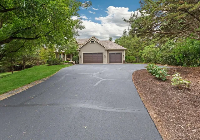 1st image of 715 Crosby Dr, Hudson, WI 54016 | MLS# 7114775