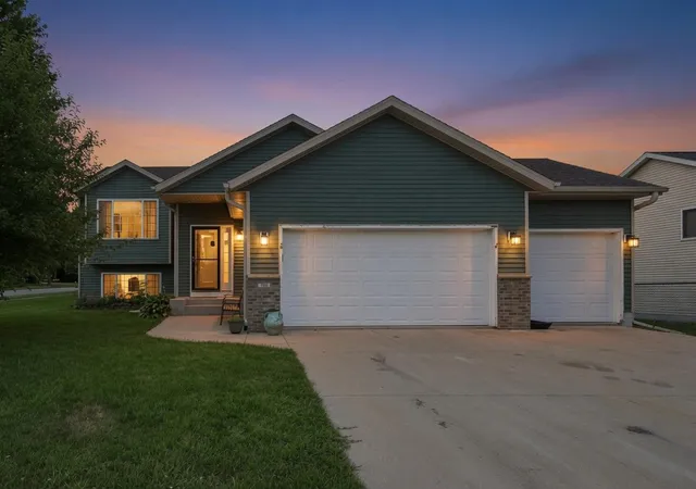 26th image of 708 Maplebrook Dr Ne, Stewartville, MN 55976 | MLS# 7114798