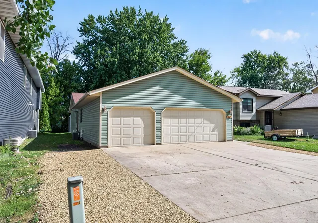 45th image of 1819 9th Ave Se, Forest Lake, MN 55025 | MLS# 7114799