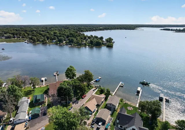 Photo 3 of Single family home for sale at 1819 9th Avenue SE, Forest Lake, MN 55025 | MLS# 7114799 | Listing updated on 2026-08-30