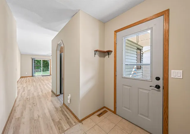 Photo 4 of Single family home for sale at 1819 9th Avenue SE, Forest Lake, MN 55025 | MLS# 7114799 | Listing updated on 2026-08-30