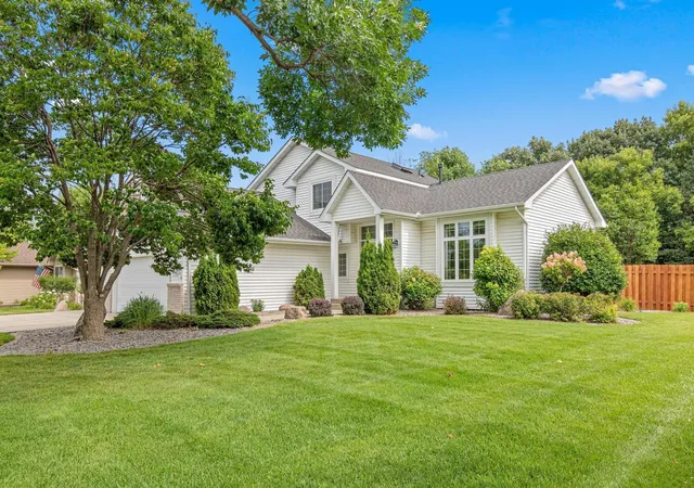 1st image of 13362 Red Fox Rd, Rogers, MN 55374 | MLS# 7114810