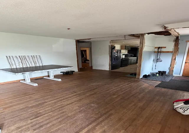 Photo 3 of Single family home for sale at 805 Elm Ave S, Hallock, MN 56728 | MLS# 7114811 | Listing updated on 2026-08-04