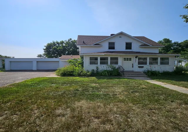 Photo 1 of Single family home for sale at 1015 1st Street Se, Wadena, MN 56482 | MLS# 7114821 | Listing updated on 2026-08-18