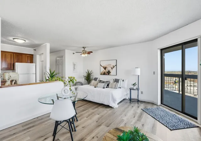Photo 3 of Condo for sale at 78 10th Street E #2807, Saint Paul, MN 55101 | MLS# 7114836 | Listing updated on 2026-08-20