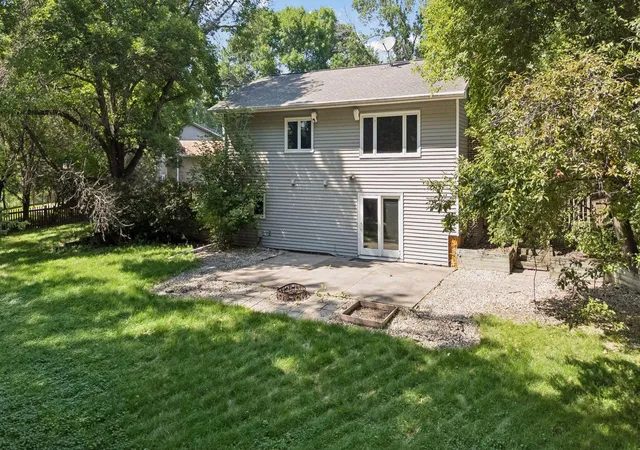 5th image of 13499 Caramel Trl, Eden Prairie, MN 55346 | MLS# 7114841