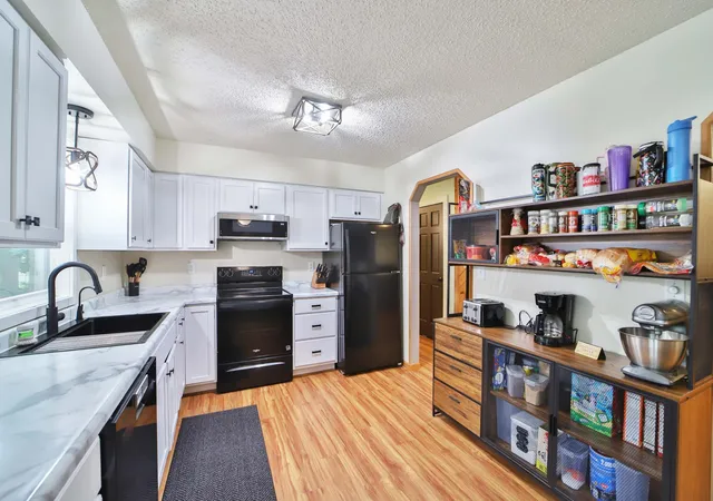 Photo 3 of Single family home for sale at 9774 Wise Rd, Brainerd, MN 56401 | MLS# 7114862 | Listing updated on 2026-10-02